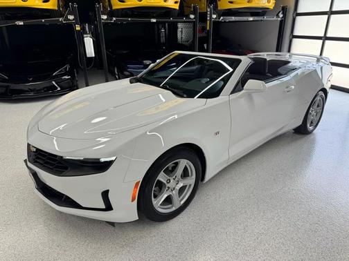 Summit White 2023 Chevrolet Camaro 1LT