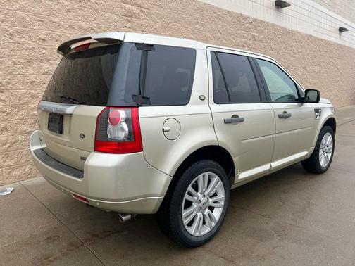 2009 Land Rover LR2 HSE