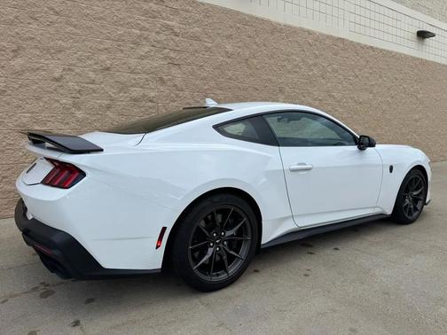 Oxford White 2024 Ford Mustang Dark Horse Fastback