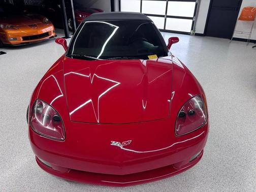 2005 Chevrolet Corvette Base