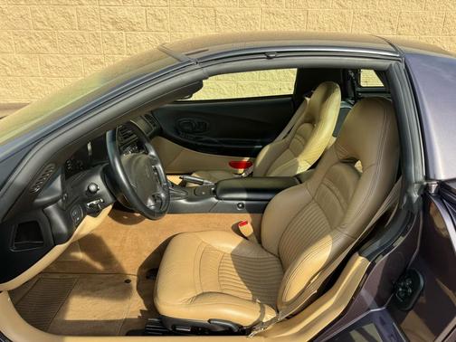 1998 Chevrolet Corvette Base