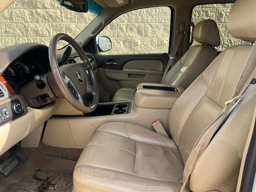 2010 GMC Yukon XL 1500 SLT