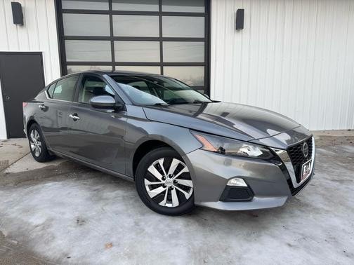 2022 Nissan Altima S FWD