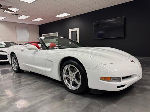 2000 Chevrolet Corvette Base