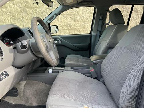 2014 Nissan Frontier 4WD Crew Cab