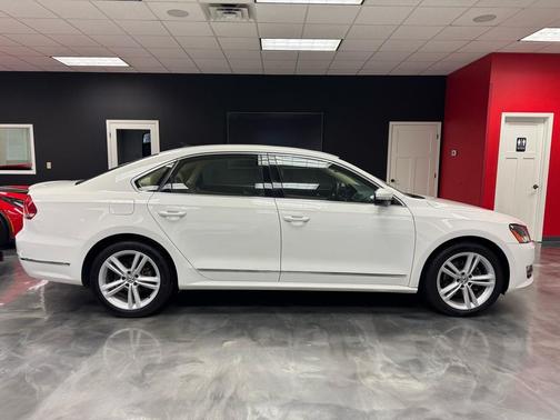2013 Volkswagen Passat 2.0 TDI SEL Premium