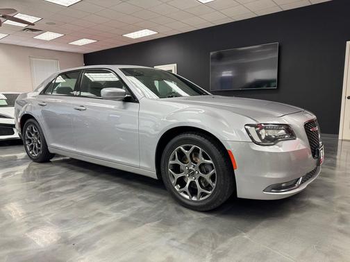 2018 Chrysler 300 S