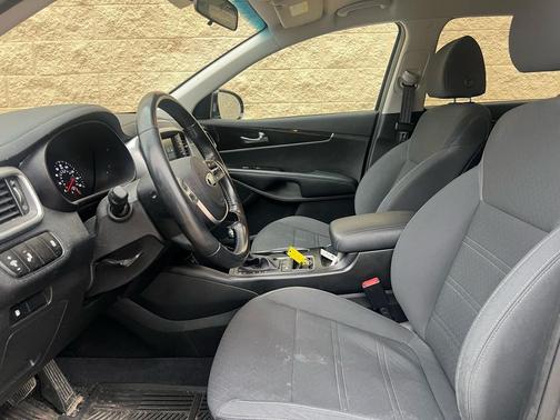 2020 Kia Sorento S