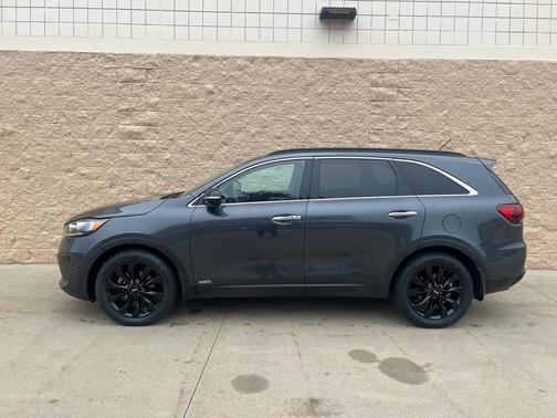 2020 Kia Sorento S