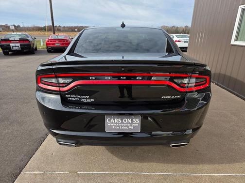 2015 Dodge Charger SXT