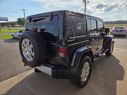 2013 Jeep Wrangler Unlimited Sahara