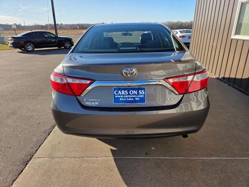 2016 Toyota Camry XLE