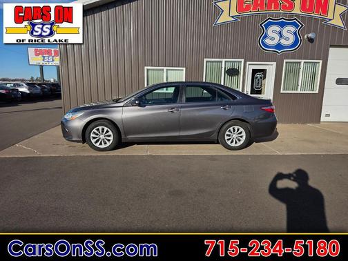 2016 Toyota Camry XLE