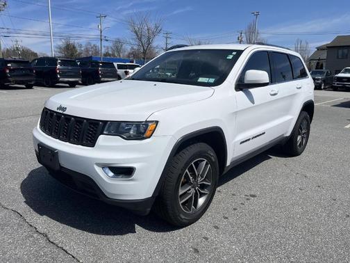 2020 Jeep Grand Cherokee Laredo E