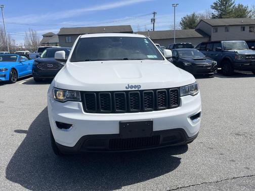 2020 Jeep Grand Cherokee Laredo E