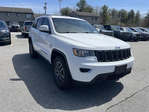 2020 Jeep Grand Cherokee Laredo E