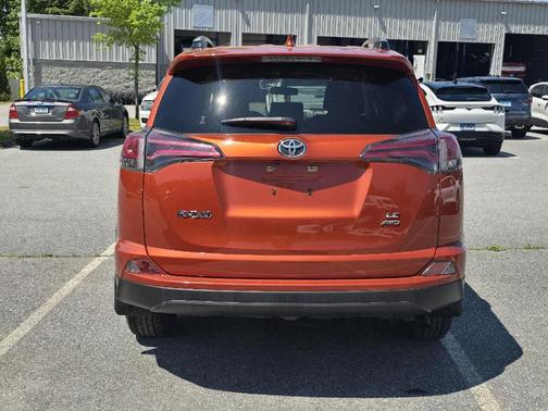 2016 Toyota RAV4 LE