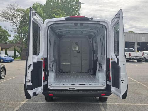 2025 Ford Transit-250 148 WB Medium Roof Cargo