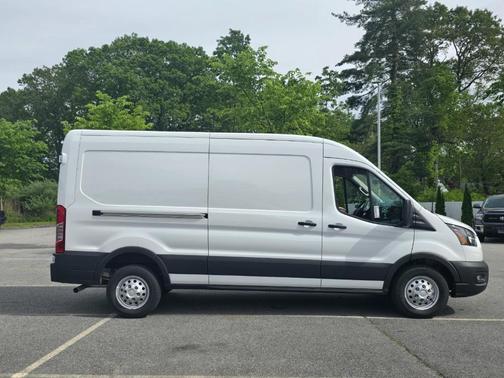 2025 Ford Transit-250 148 WB Medium Roof Cargo