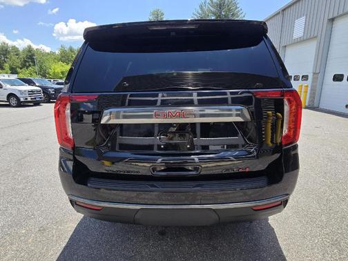 2021 GMC Yukon AT4