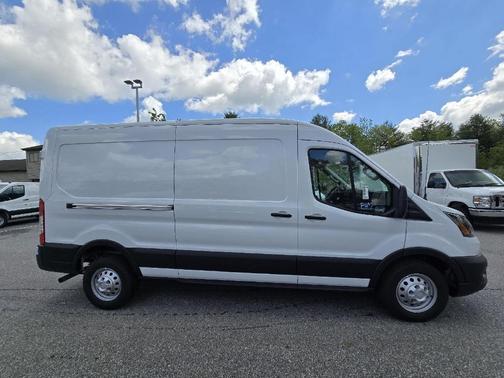 2025 Ford Transit-250 148 WB Medium Roof Cargo