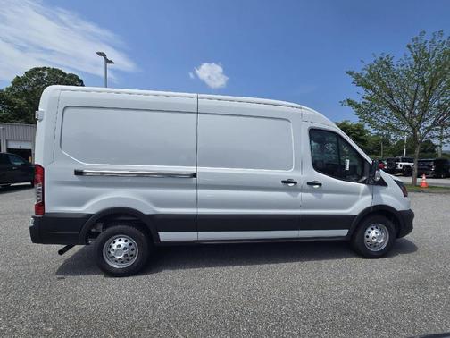 2025 Ford Transit-250 148 WB Medium Roof Cargo