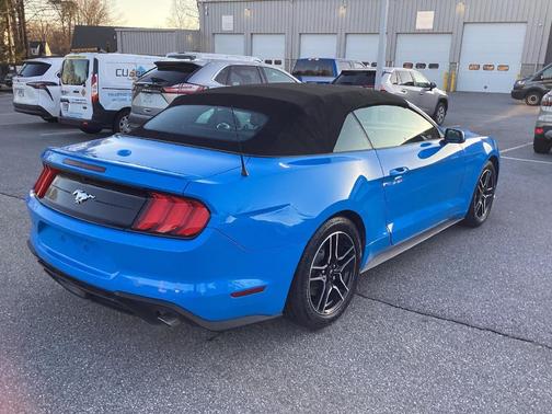 2022 Ford Mustang EcoBoost Premium