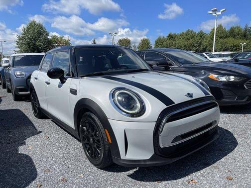 2022 MINI Hardtop Cooper