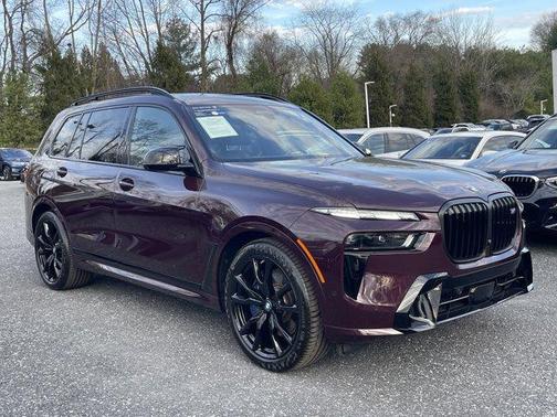 2025 BMW X7 M60i
