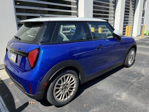 2025 MINI Hardtop 
