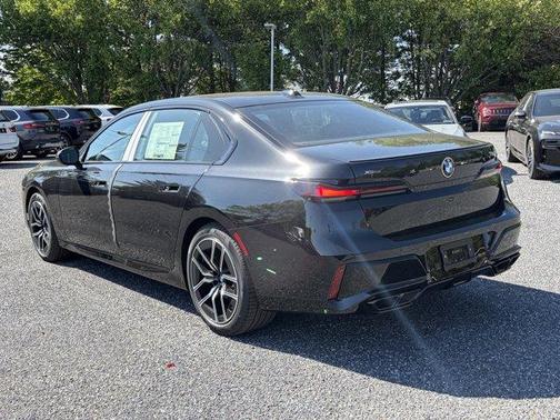 Black Sapphire Metallic 2026 BMW 760 760i xDrive