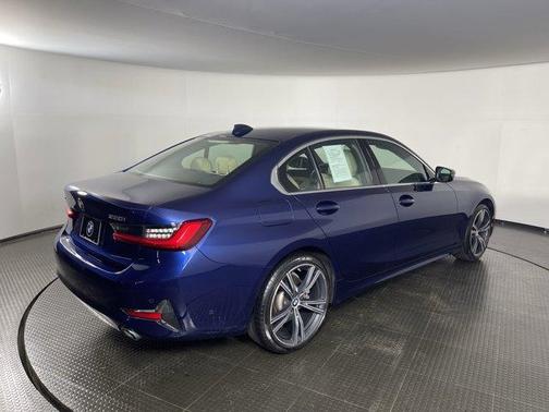 2020 BMW 330 i xDrive