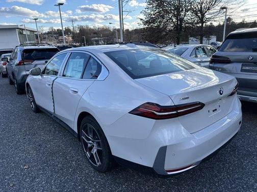 2026 BMW 530 i xDrive