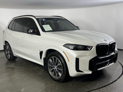 2025 BMW X5 M60i
