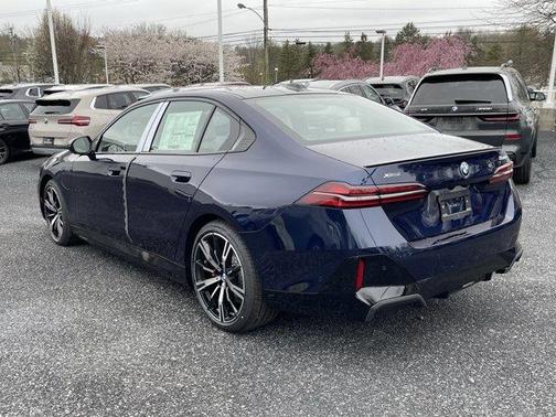 2026 BMW 550e xDrive