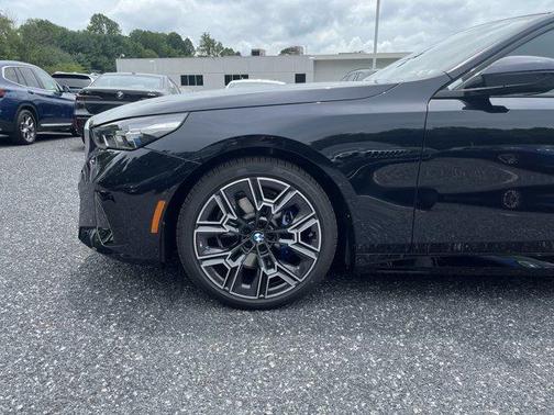 2026 BMW 530 i xDrive