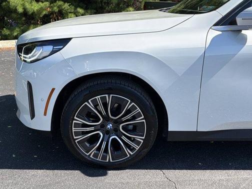 Mineral White 2025 BMW X3 30 xDrive