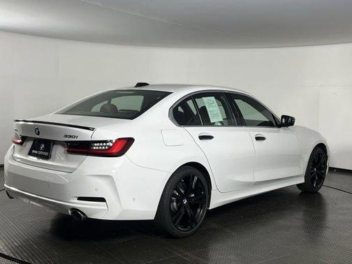 2024 BMW 330 i xDrive