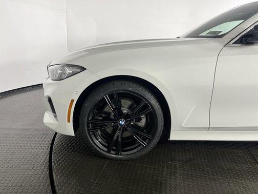 2024 BMW 330 i xDrive