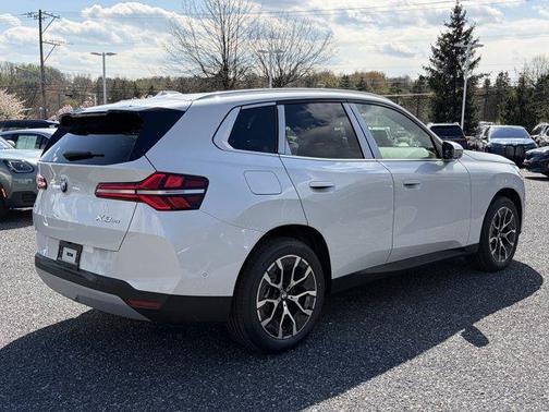 Mineral White Metallic 2026 BMW X3 30 xDrive