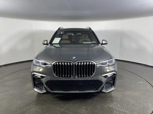 2022 BMW X7 M50i