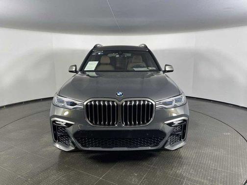 2022 BMW X7 M50i