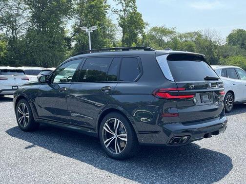 2026 BMW X7 M60i