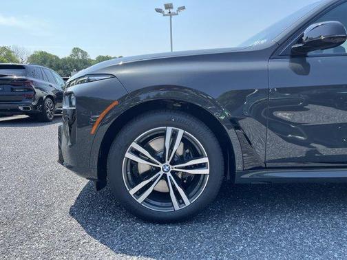 2026 BMW X7 M60i