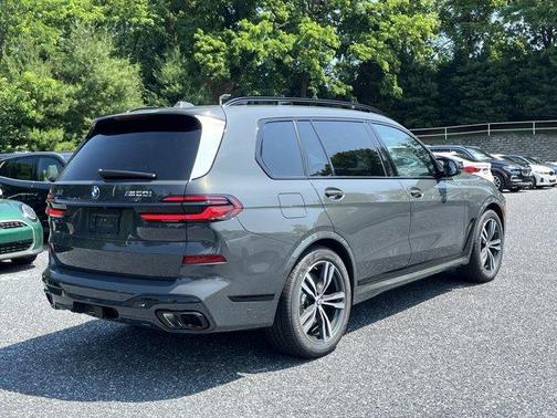 2026 BMW X7 M60i