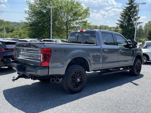 Carbonized Gray 2022 Ford F-250 Lariat