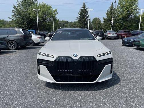 2023 BMW 760 760i xDrive