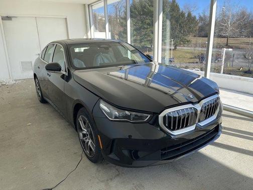 2026 BMW 530 i xDrive