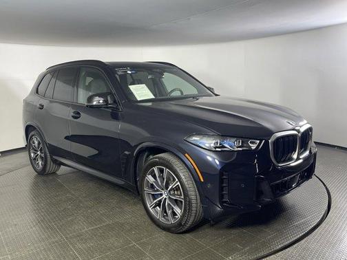 2025 BMW X5 M60i