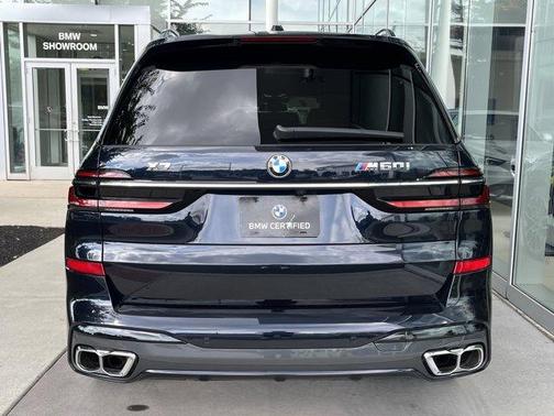 2025 BMW X7 M60i